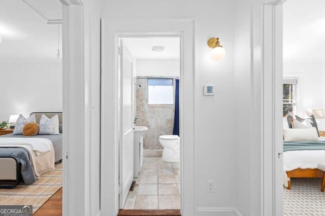 Building Photo - 987 Alloway Pl SE