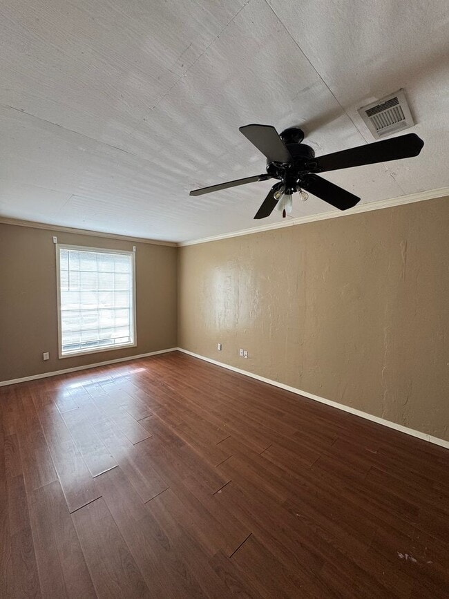 Building Photo - Rental Property