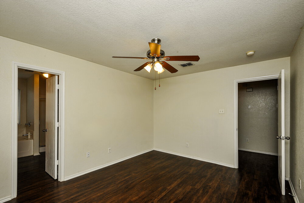 Building Photo - 3416 St Vincent Rd