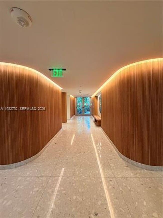 Building Photo - 1500 Bay Rd