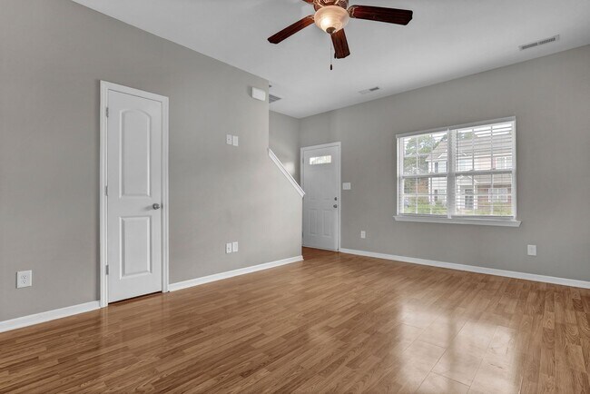 Building Photo - 502 Oyster Rock Ln