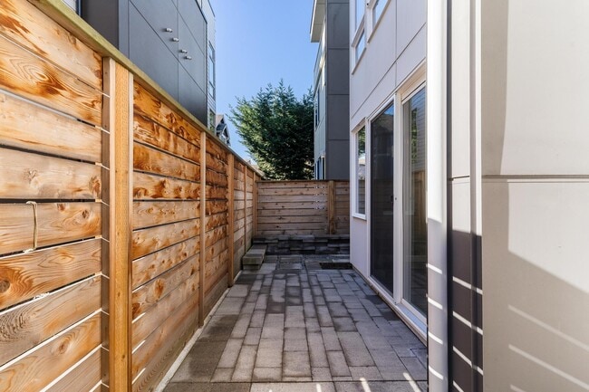 Building Photo - 1517 NW 64th St