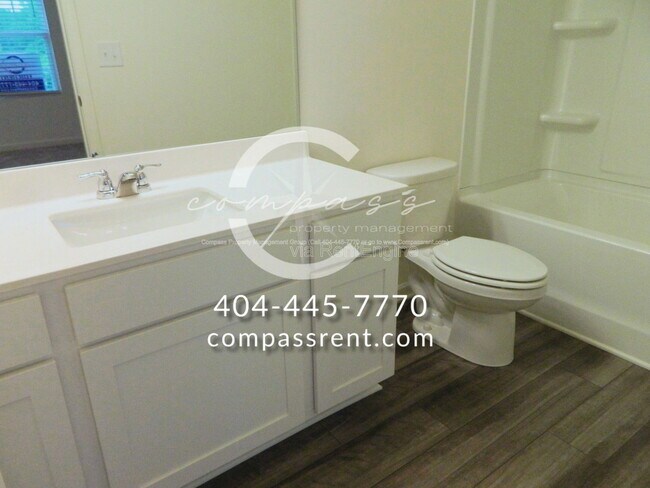 Building Photo - 404 Union Station St