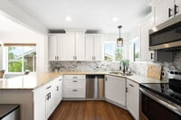 Building Photo - 3143 Sheridan Boulevard