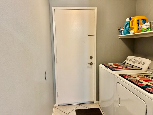 Building Photo - 13539 Quinta Way