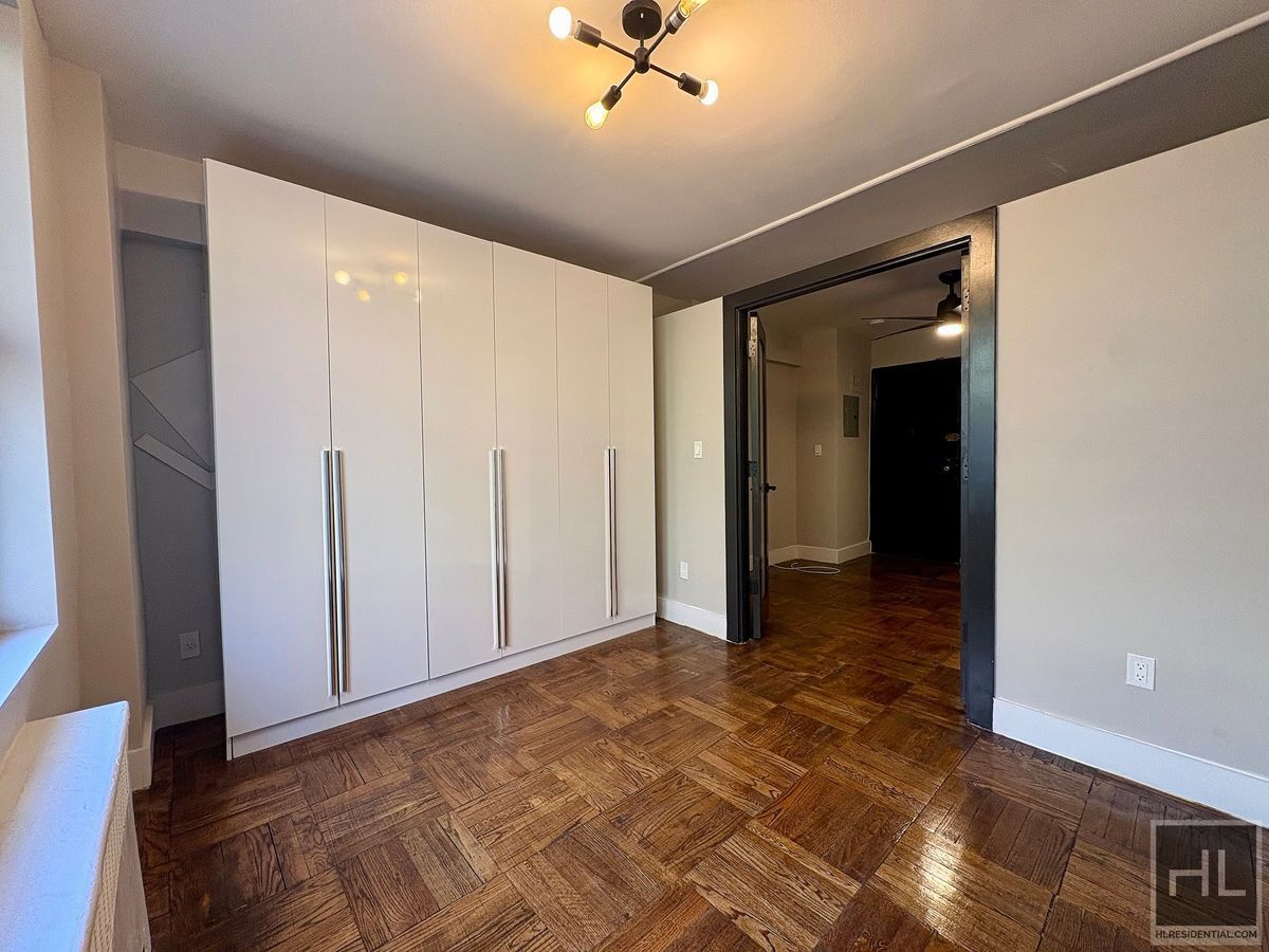 Building Photo - East 58th Street