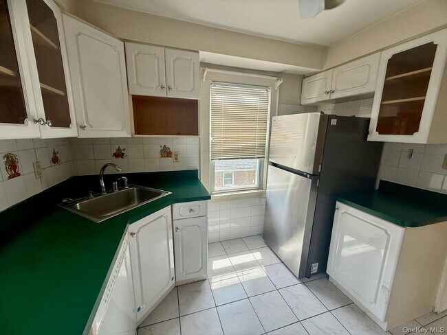 Building Photo - 203 Rockaway Pkwy