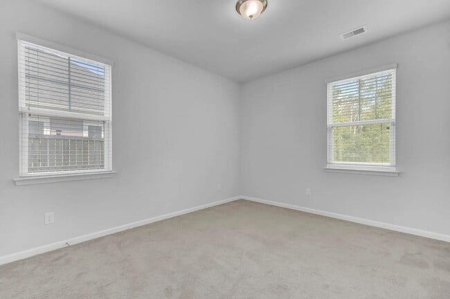 Building Photo - 129 Nolin Rd