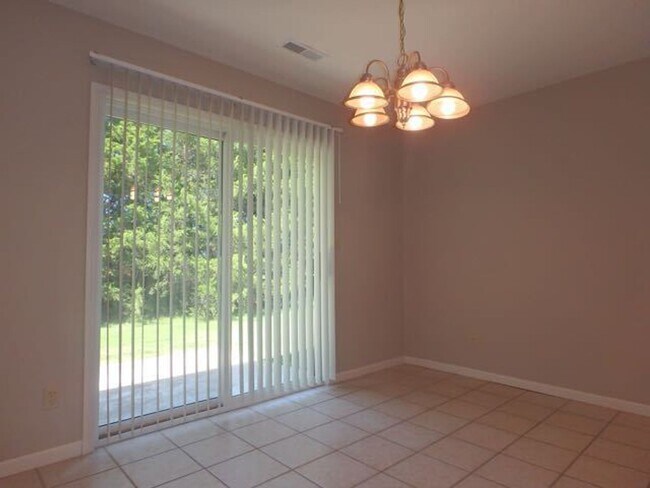 Building Photo - 2303 Silver Leaf Ct
