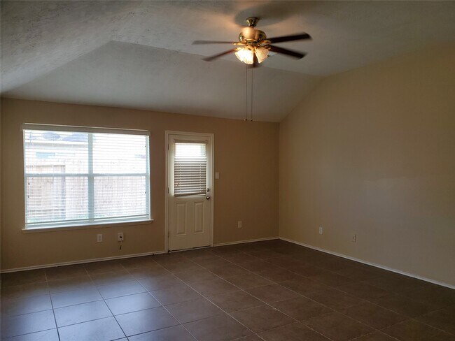 Building Photo - 2659 Daryns Landing Dr