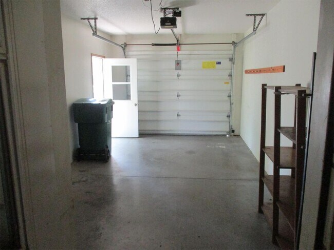 Building Photo - 1530 Idaho Ave