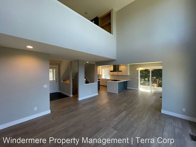 Building Photo - 3 br, 2.5 bath House - 14076 Rosario Road