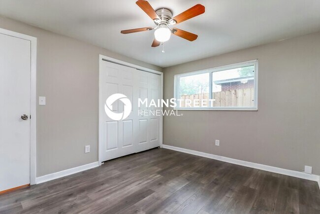 Building Photo - 3 Bedroom Pet-Friendly Home in Lutz, FL wi...