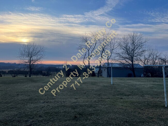 Building Photo - 2 Bedroom 1 Bath home in East Berlin