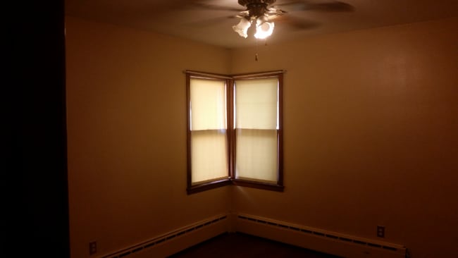 Primary Photo - 6408 W Hampton Ave
