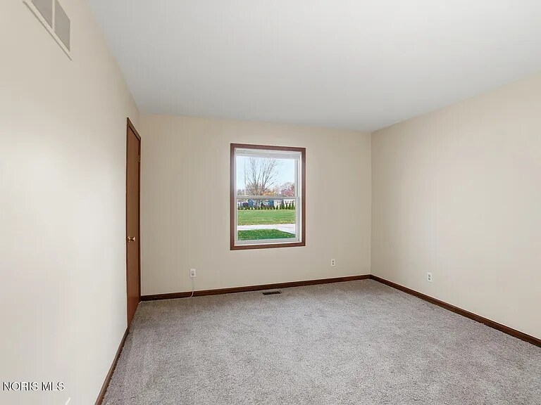 Building Photo - 711 Hart Ave