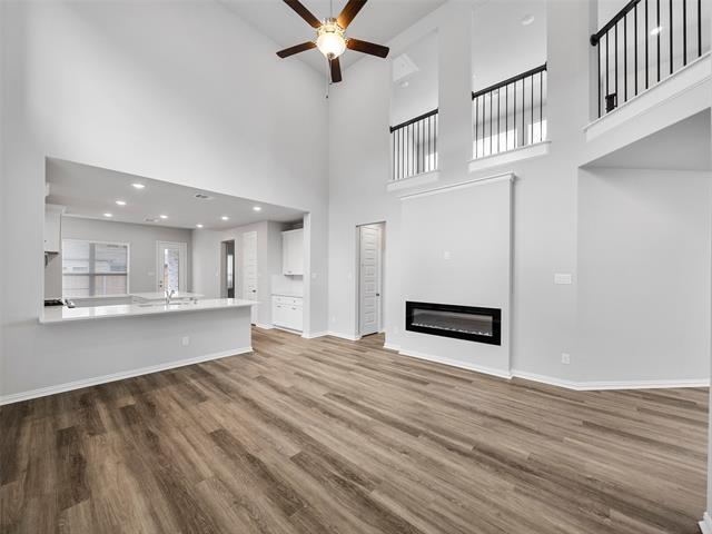 Building Photo - 3049 Elmwood St