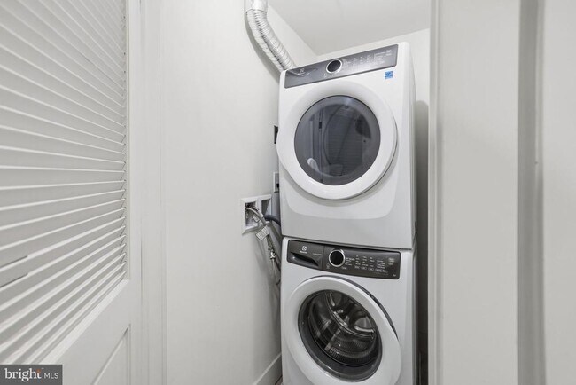 Building Photo - 1510 North Capitol St NW