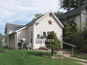 Building Photo - 318 Parkway Ave
