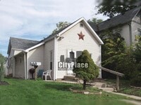 Building Photo - 318 Parkway Ave