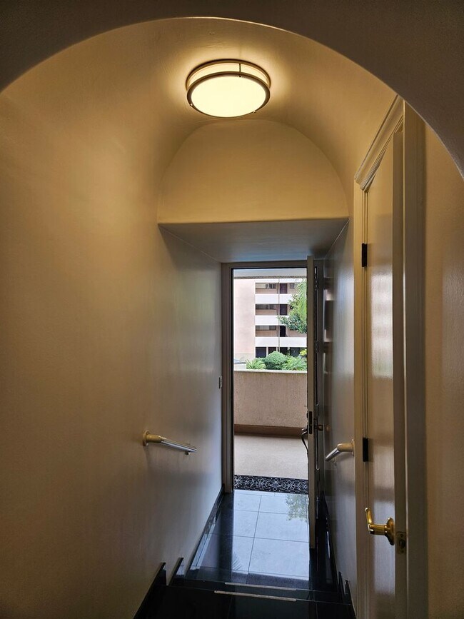 Building Photo - Live at Le Rondelet - Two Bedrooms and Views!