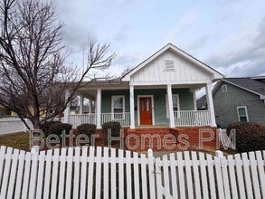 Building Photo - 701 E Martin St