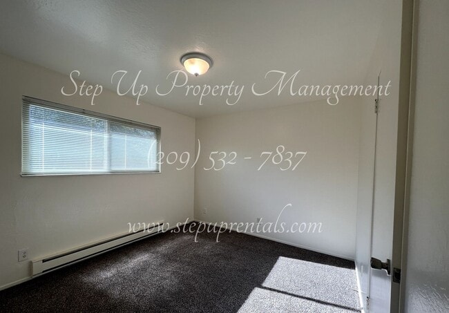 Building Photo - 19199 Beauchamp Dr