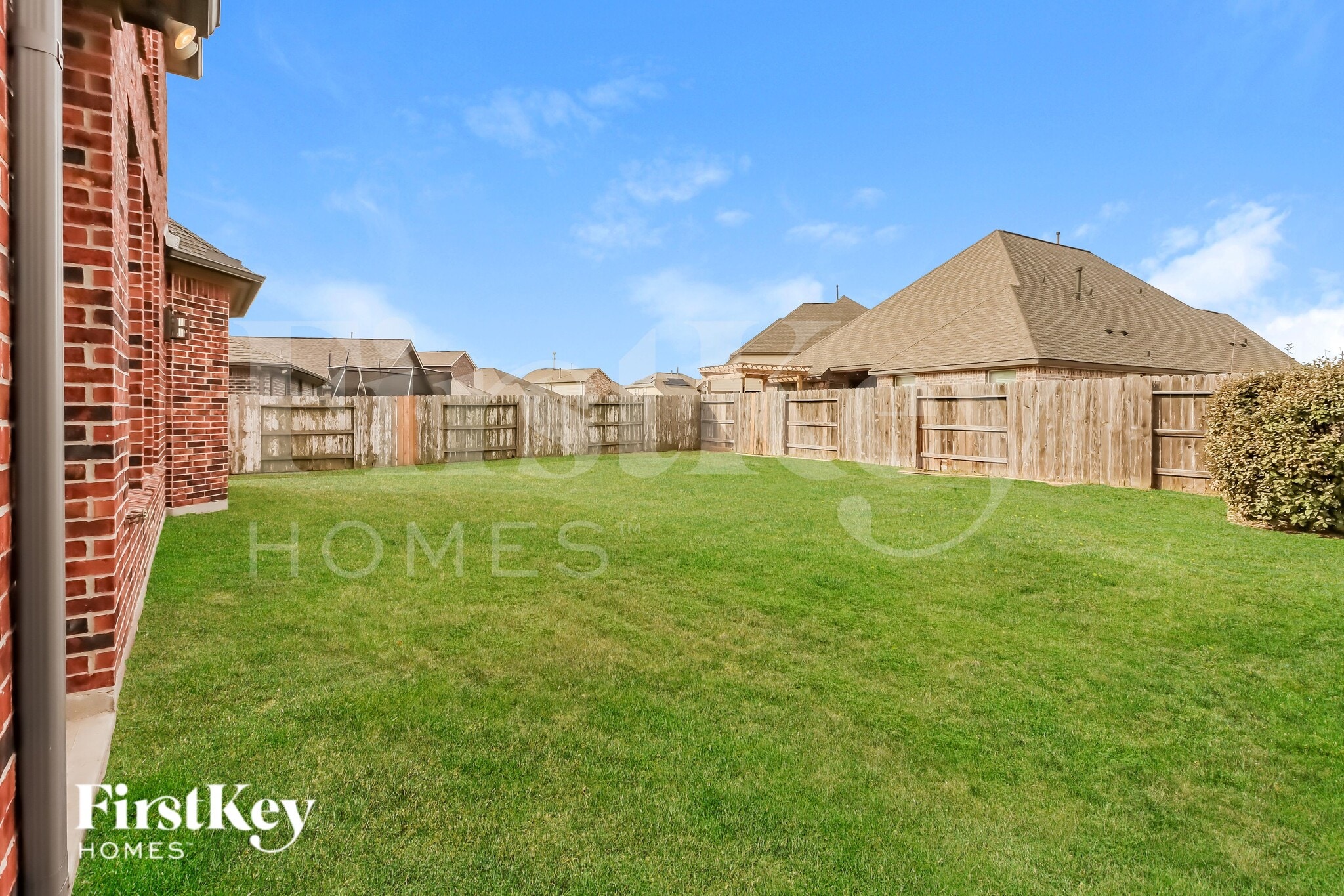 Building Photo - 9743 Stratton Ridge Dr