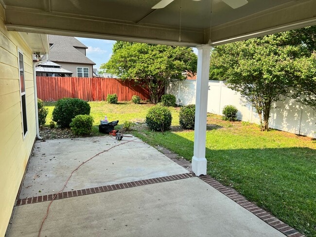 Building Photo - Beautiful 4br, 2.5 bath home in the Jack B...