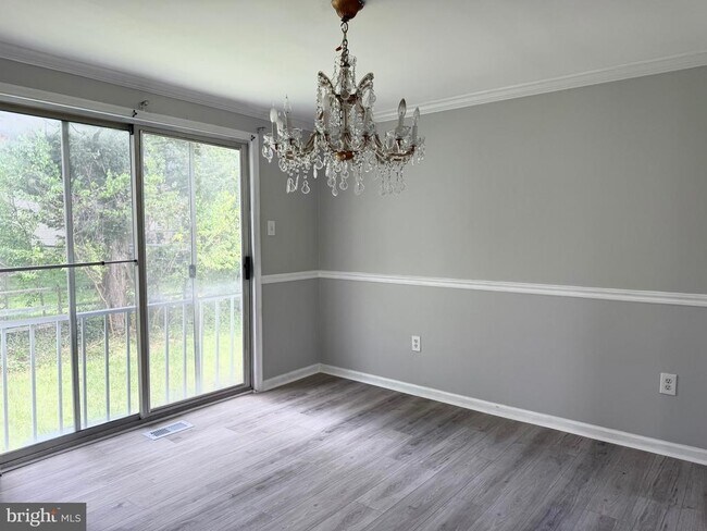 Building Photo - 2 Cinnabar Ct