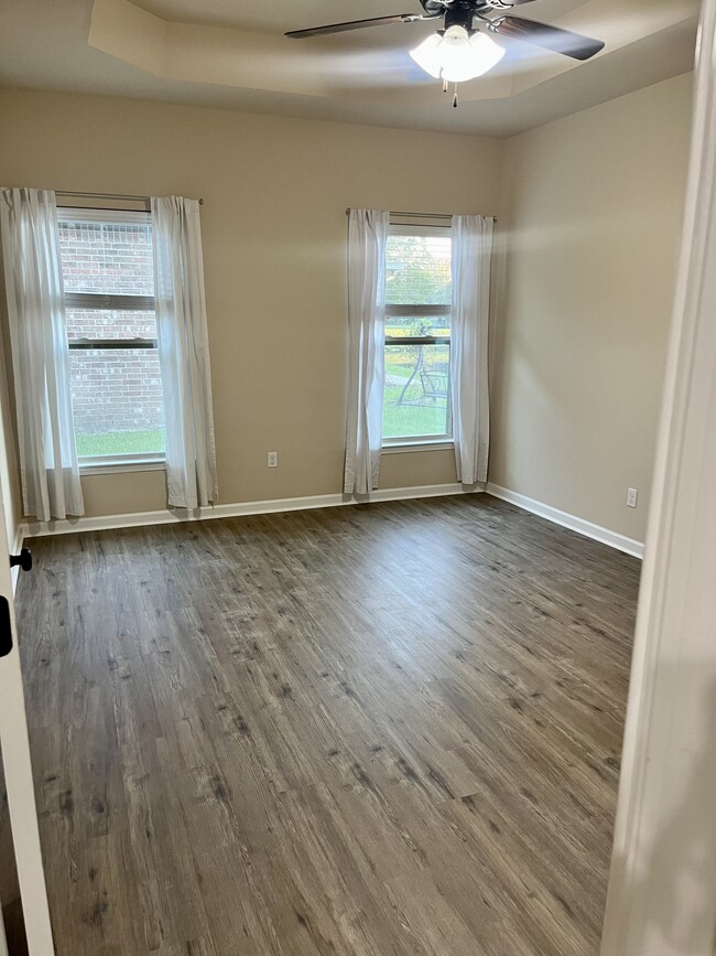 Building Photo - 42228 Marblestone Ave