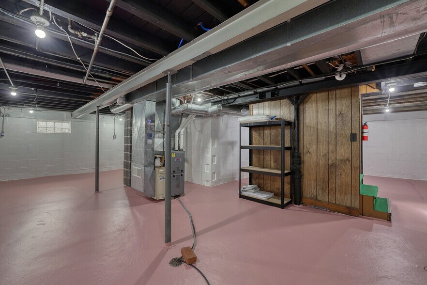 Building Photo - 4834 N 106th St