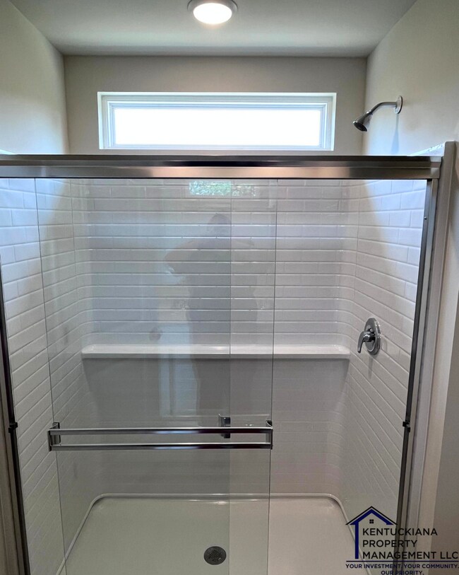 Building Photo - Beautiful New Construction Home in Lyndon – Minutes from Westport Village