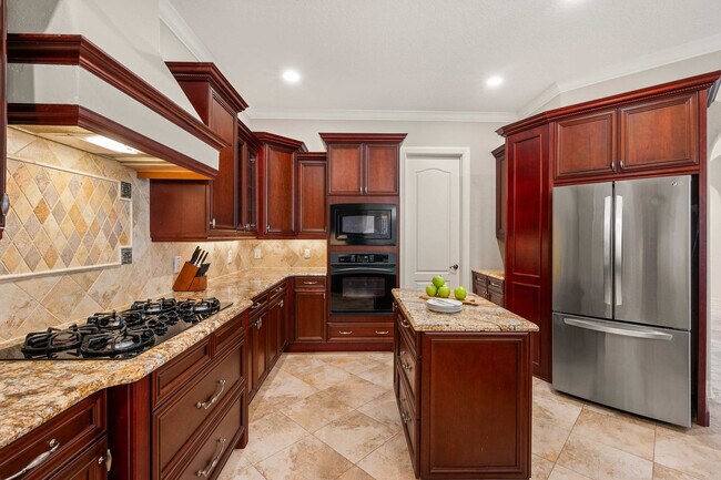 Building Photo - 1227 Radiant St