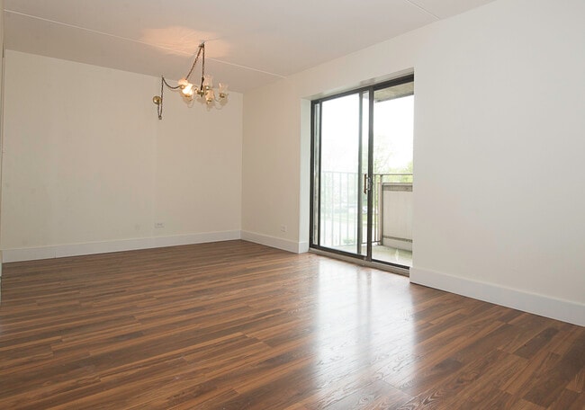 Building Photo - 1463 Mercury Dr