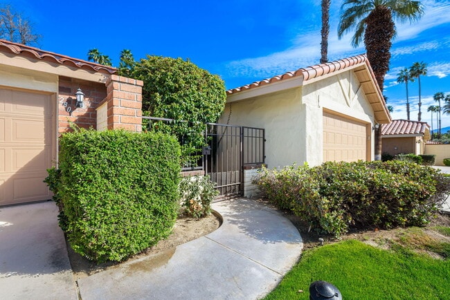 Building Photo - 280 Tolosa Cir