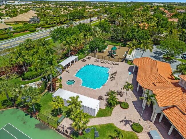 Building Photo - 10652 Ivanhoe Ln