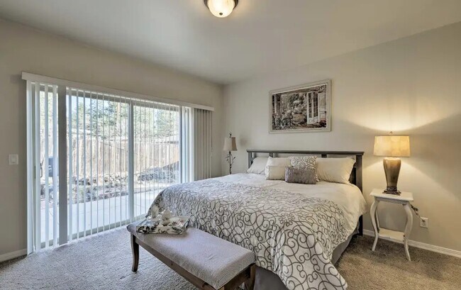 Master Bedroom, Sliding door - 210 W Cedar Ave