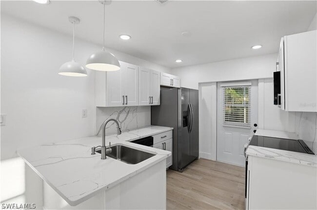 Building Photo - 7599 Winged Foot Dr