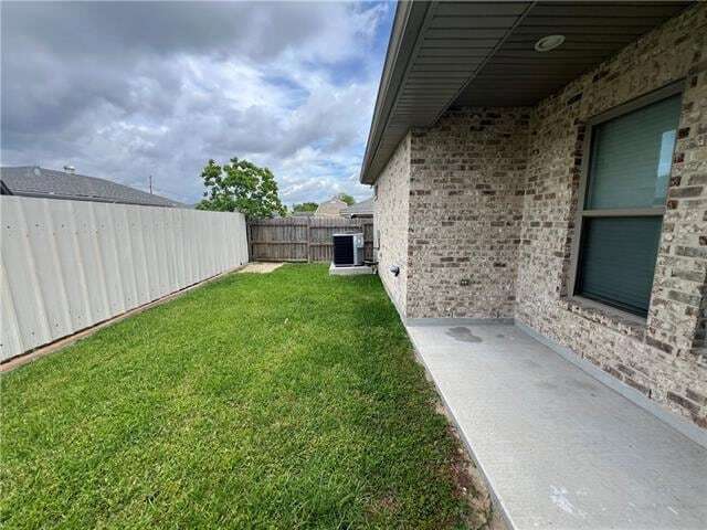 Building Photo - 2708 Volpe Dr
