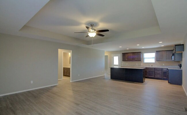 Building Photo - 3 bedroom duplex for rent in Battlefield