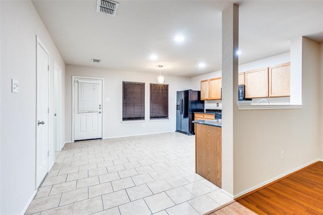 Building Photo - 1909 Diamond Lake Trail