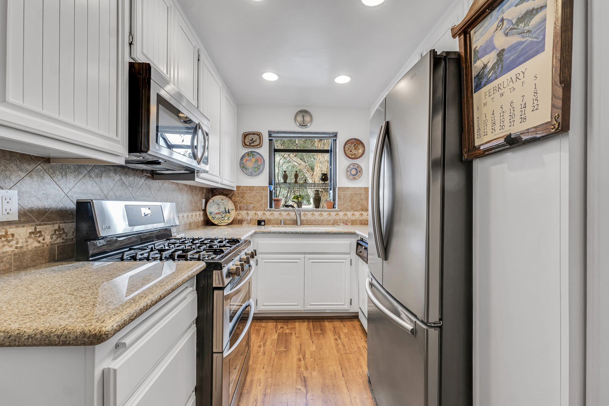 Building Photo - 28010 Tiffany Ln