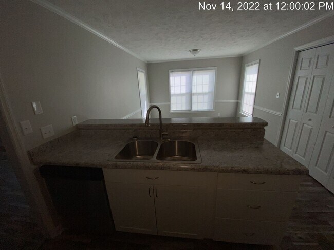 Building Photo - 640 Sugaridge Ln