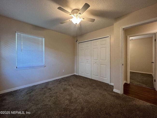 Building Photo - 426 Walnut Ct