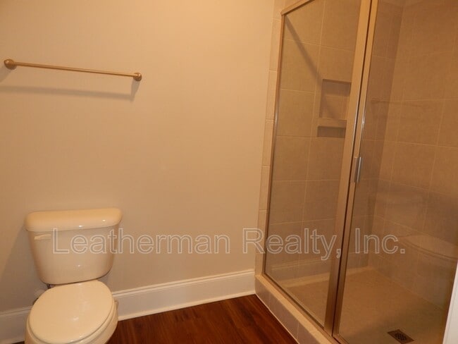 Building Photo - 408 Senate St