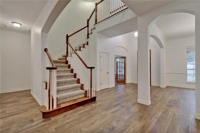 Building Photo - 2814 Cool River Loop