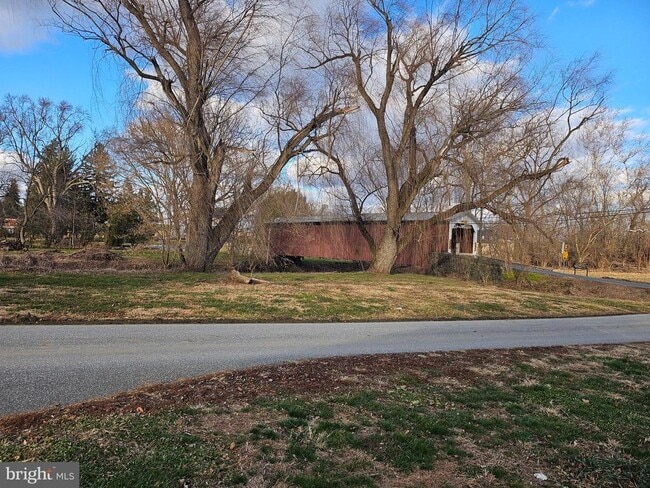 Building Photo - 300 Brenneman Rd