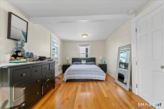 Building Photo - 17 Clinton St