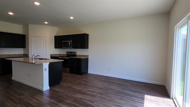 Building Photo - 1824 Wolf Run